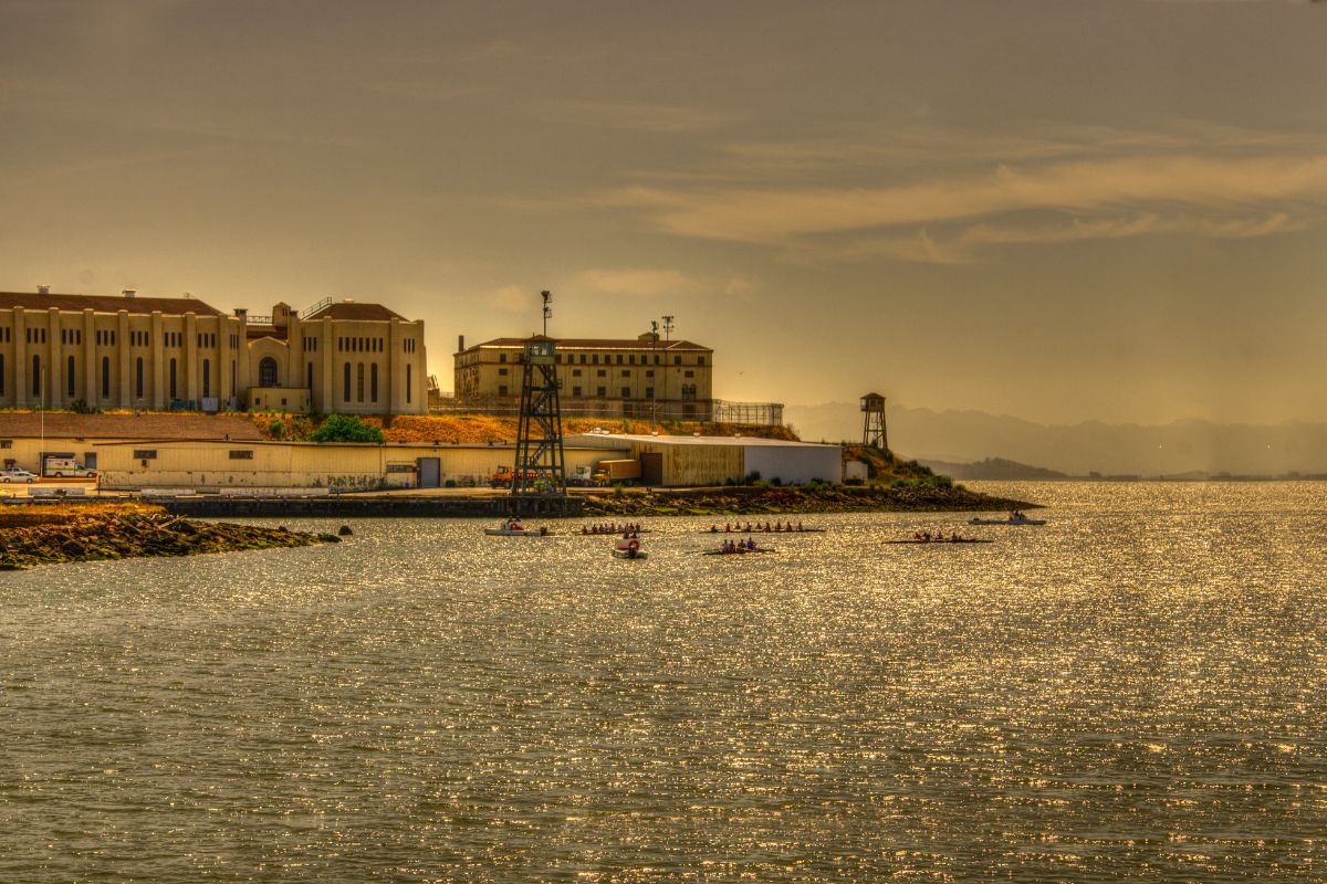 a picture of the san quentin prison from far away