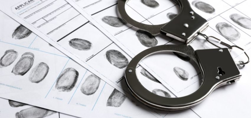 fingerprints of prisoner under protective custody